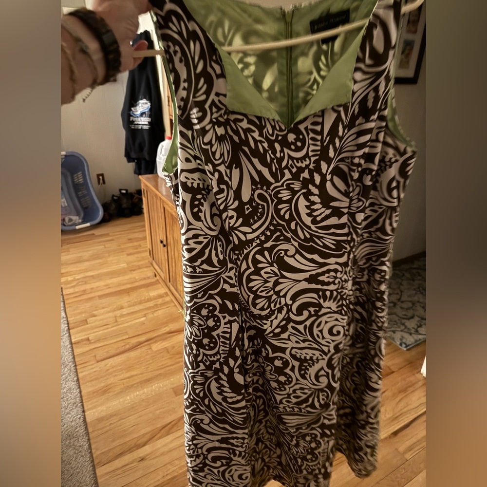 Jessica Howard Brown and White Midi Dress
